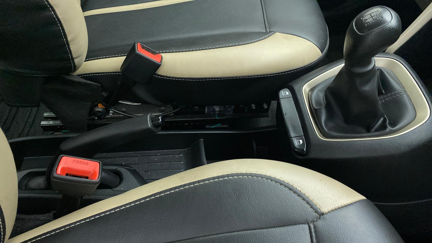 2019 Hyundai NEW SANTRO ERA EXECUTIVE, Petrol, Manual, 26,971 km, Gear Lever