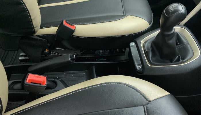 2019 Hyundai NEW SANTRO ERA EXECUTIVE, Petrol, Manual, 26,971 km, Gear Lever
