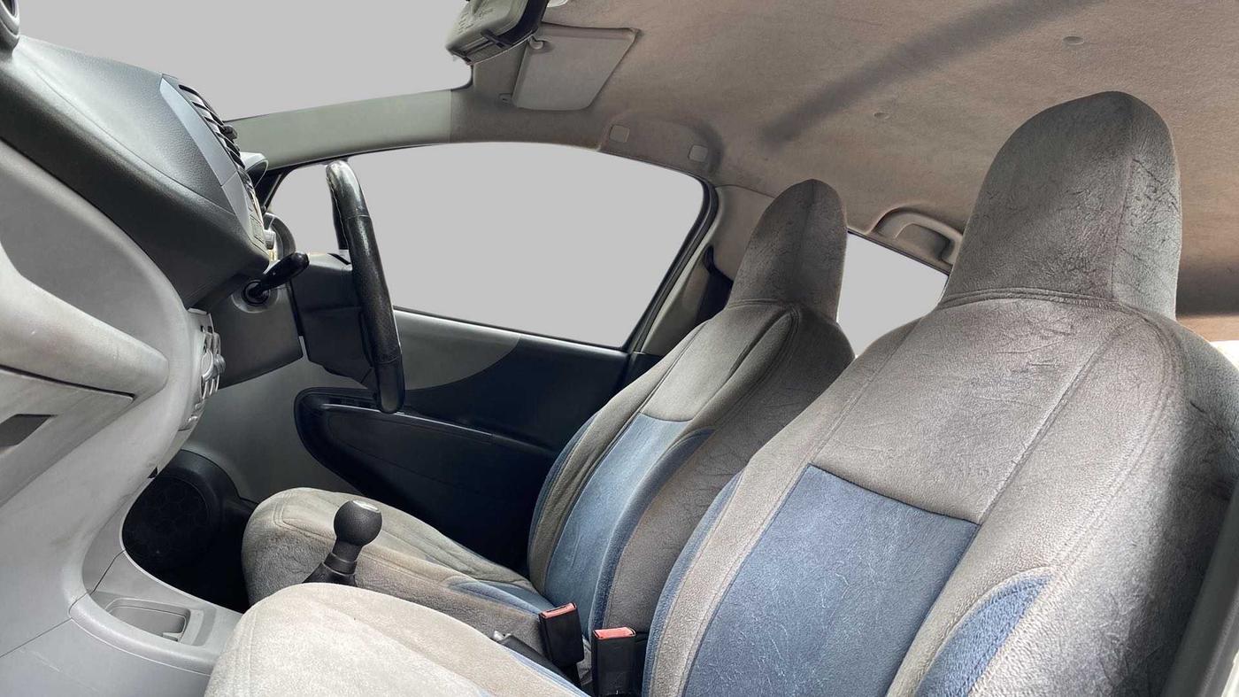 2010 Maruti A Star VXI, Petrol, Manual, 32,259 km, Right Side Front Door Cabin