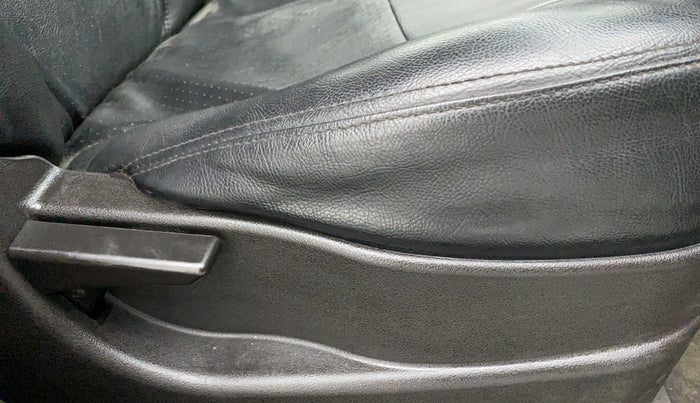 2014 Tata Zest XE RT, Petrol, Manual, 36,090 km, Driver Side Adjustment Panel