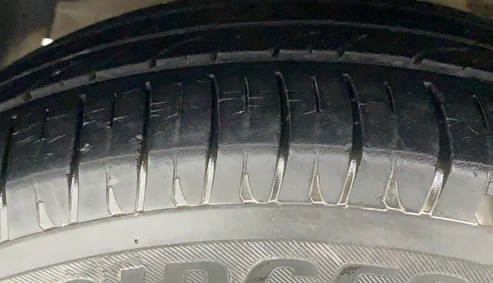 2014 Tata Zest XE RT, Petrol, Manual, 36,090 km, Left Front Tyre Tread