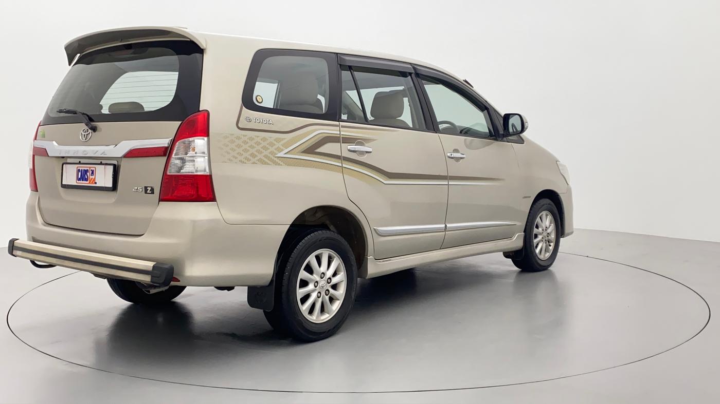 2014 Toyota Innova 2.5 ZX 7 STR BS IV, Diesel, Manual, 61,021 km, Right Back Diagonal (45- Degree) View