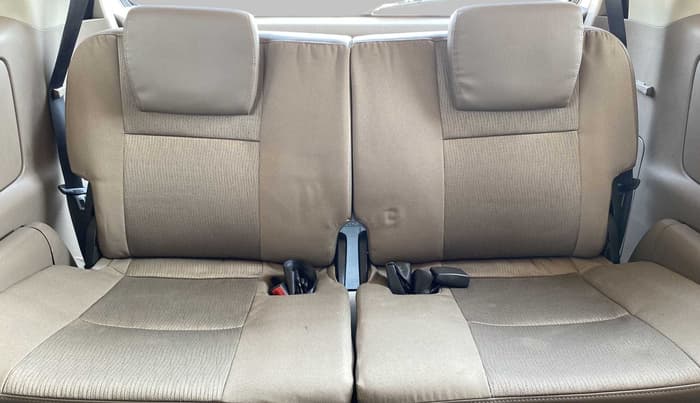 2015 Toyota Innova 2.5 GX 7 STR, Diesel, Manual, 21,946 km, Third Seat Row ( optional )