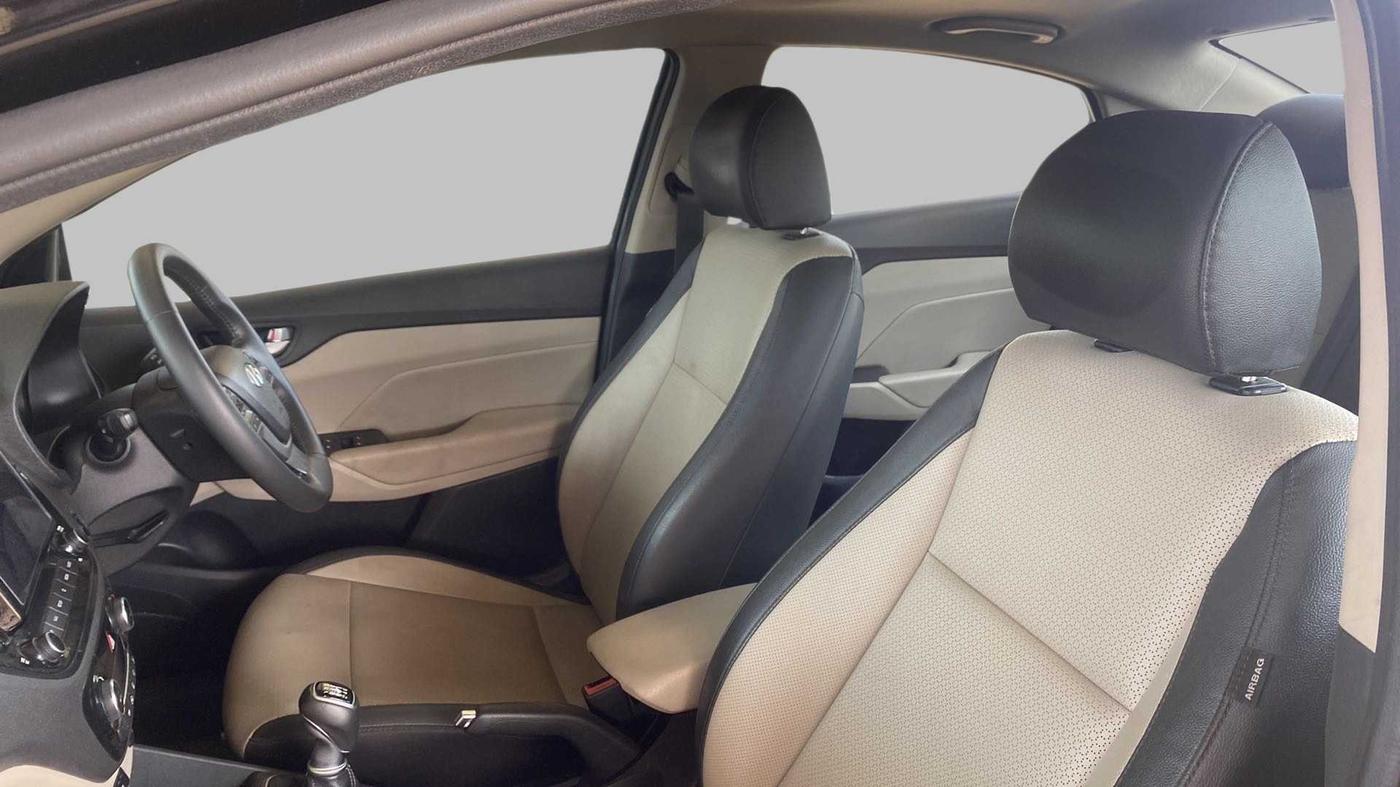 2020 Hyundai Verna SX (O)1.5 VTVT, Petrol, Manual, 31,675 km, Right Side Front Door Cabin