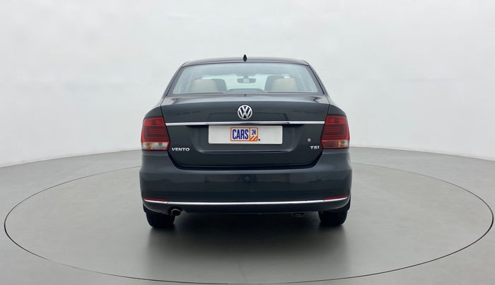 2016 Volkswagen Vento 1.2 TSI HIGHLINE PLUS AT, Petrol, Automatic, 66,062 km, Back/Rear