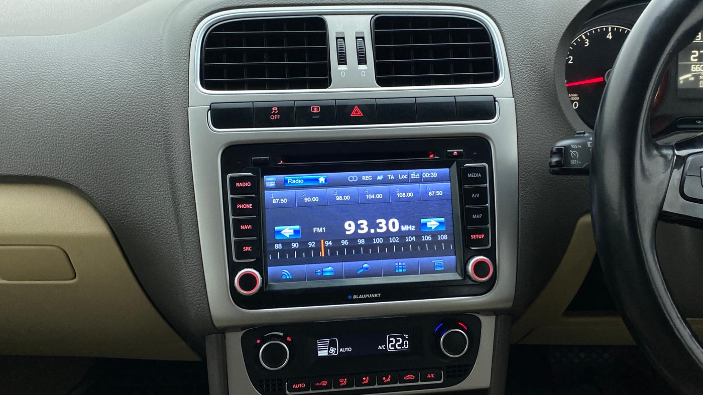 2016 Volkswagen Vento 1.2 TSI HIGHLINE PLUS AT, Petrol, Automatic, 66,062 km, Air Conditioner