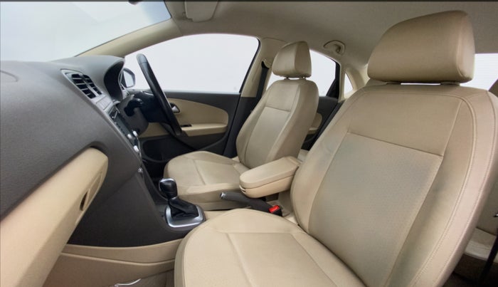 2016 Volkswagen Vento 1.2 TSI HIGHLINE PLUS AT, Petrol, Automatic, 66,062 km, Right Side Front Door Cabin