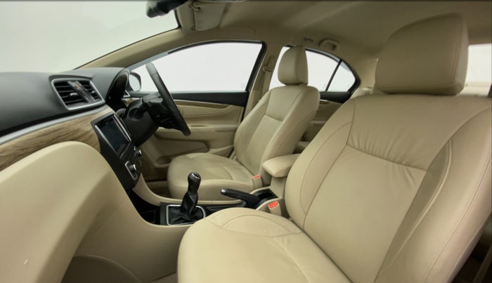2020 Maruti Ciaz ALPHA 1.5 SHVS PETROL, Petrol, Manual, 25,222 km, Right Side Front Door Cabin