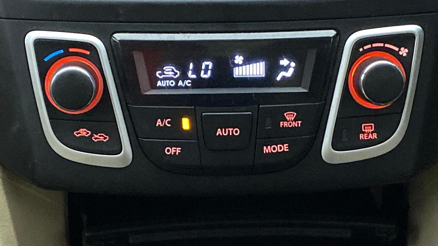 2020 Maruti Ciaz ALPHA 1.5 SHVS PETROL, Petrol, Manual, 25,222 km, Automatic Climate Control