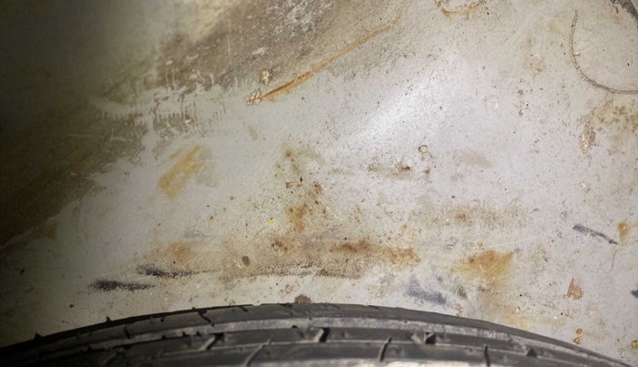 2018 Maruti Dzire VDI AMT, Diesel, Automatic, 33,759 km, Boot floor - Slight discoloration