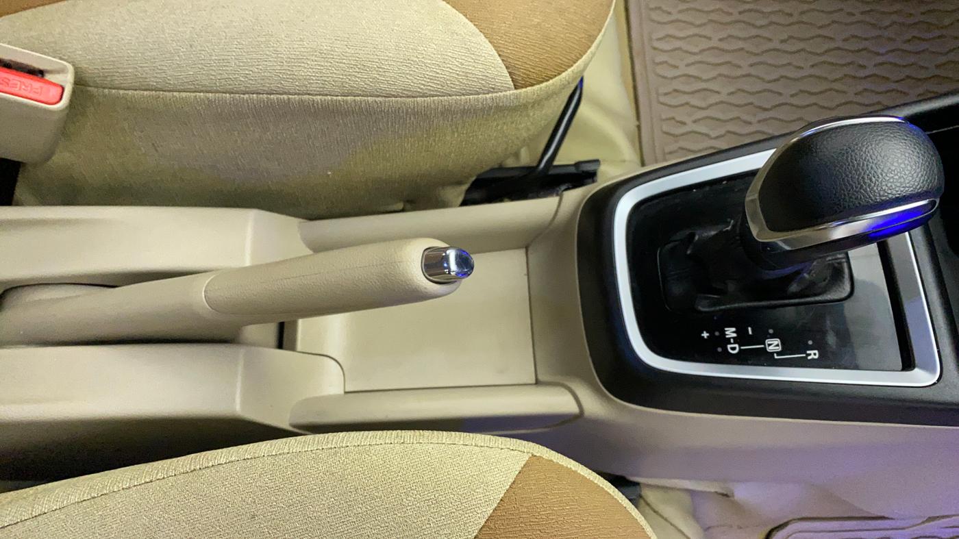 2018 Maruti Dzire VXI AMT, Petrol, Automatic, 79,567 km, Gear Lever