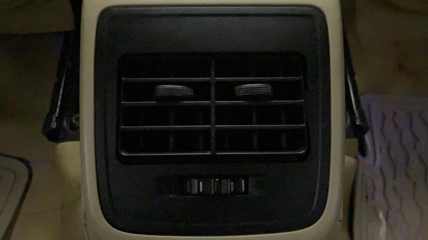 2018 Maruti Dzire VXI AMT, Petrol, Automatic, 79,567 km, Rear AC Vents