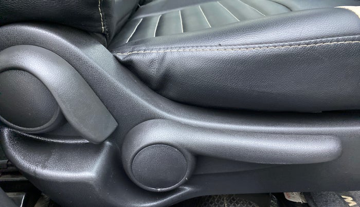 2017 Nissan Micra Active XV S, Petrol, Manual, 25,118 km, Driver Side Adjustment Panel