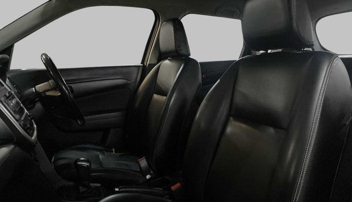 2019 Maruti Vitara Brezza VDI AMT, Diesel, Automatic, 46,350 km, Right Side Front Door Cabin