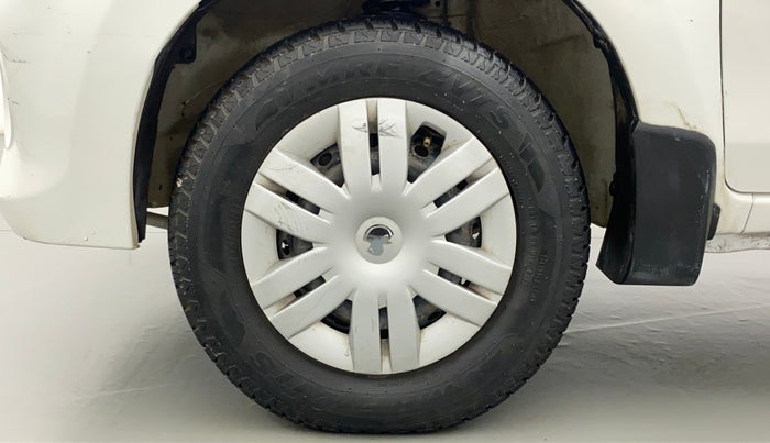 2016 Maruti Alto 800 VXI O, Petrol, Manual, 68,135 km, Left Front Wheel