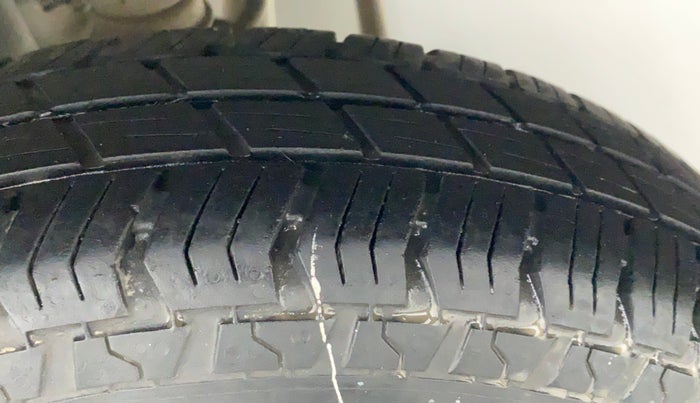 2016 Maruti Alto 800 VXI O, Petrol, Manual, 68,135 km, Left Rear Tyre Tread