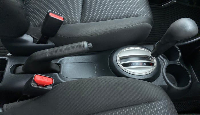 2018 Honda BR-V 1.5L I-VTEC V CVT, Petrol, Automatic, 25,407 km, Gear Lever