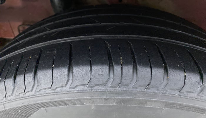 2021 Hyundai VENUE SX 1.0 TURBO IMT, Petrol, Manual, 32,388 km, Right Rear Tyre Tread