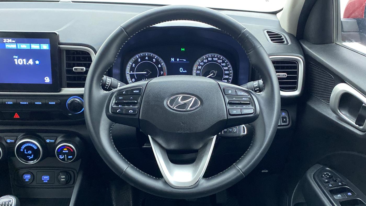 2021 Hyundai VENUE SX 1.0 TURBO IMT, Petrol, Manual, 32,388 km, Steering Wheel Close Up