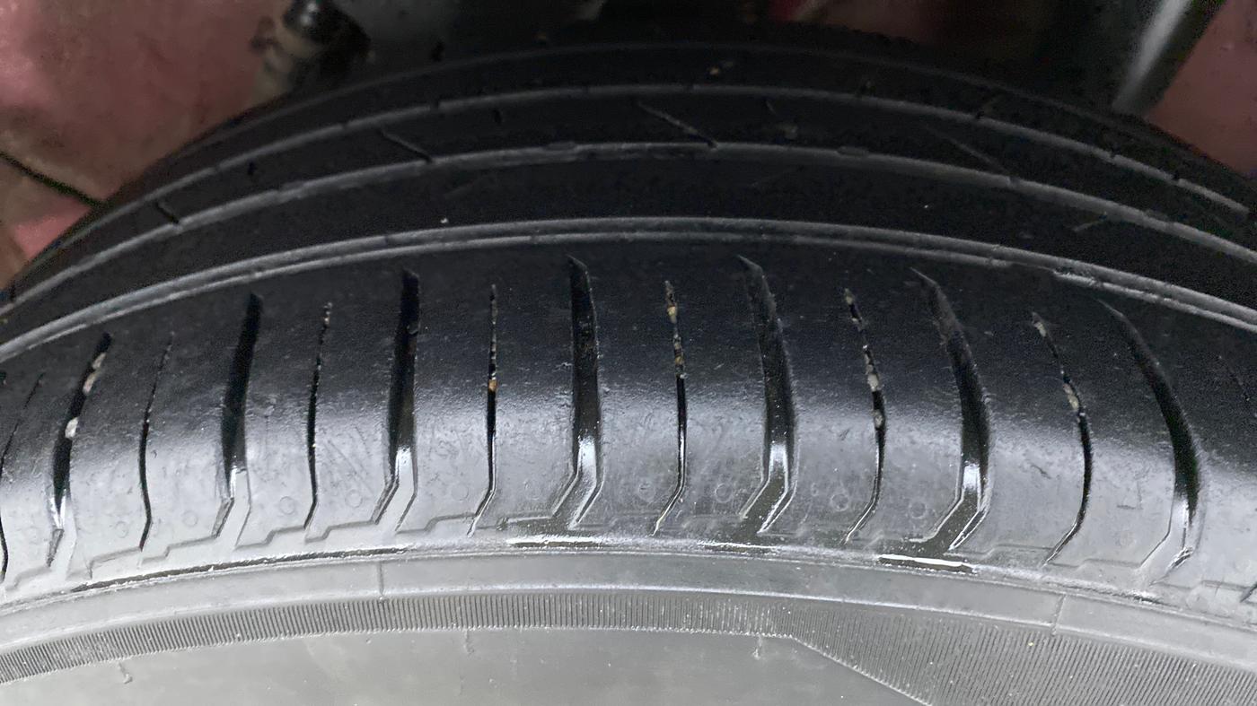2021 Hyundai VENUE SX 1.0 TURBO IMT, Petrol, Manual, 32,388 km, Left Rear Tyre Tread