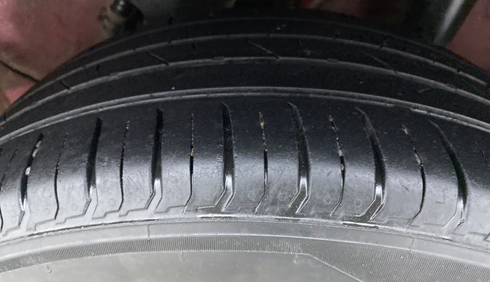 2021 Hyundai VENUE SX 1.0 TURBO IMT, Petrol, Manual, 32,388 km, Left Rear Tyre Tread