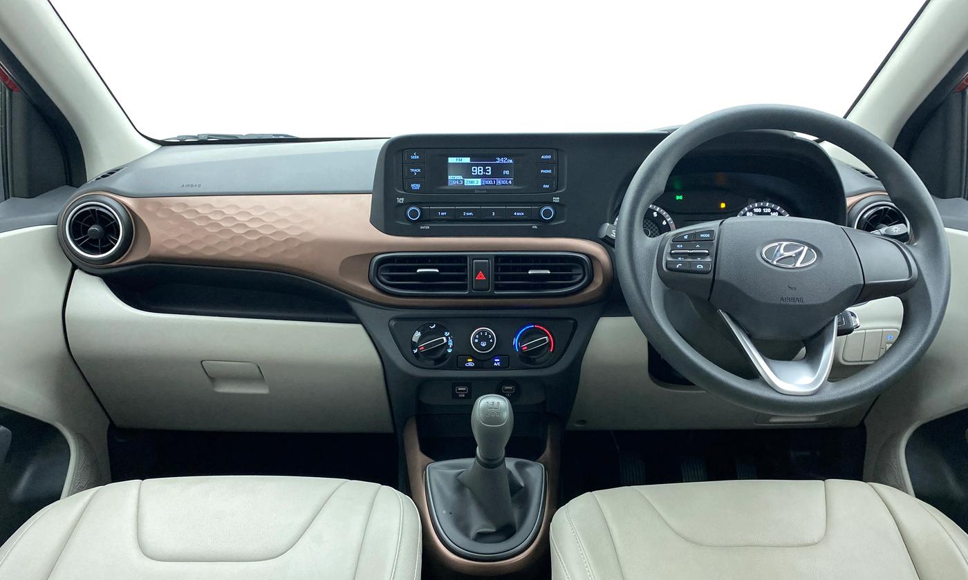 2022 Hyundai AURA S 1.2, Petrol, Manual, 3,812 km, Dashboard