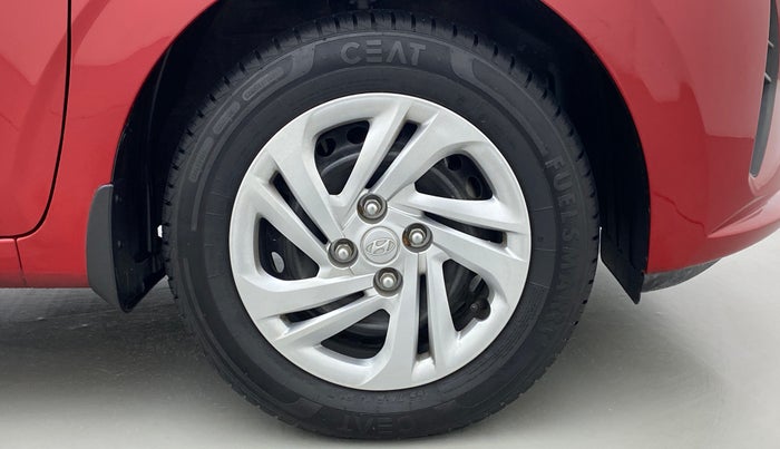 2022 Hyundai AURA S 1.2, Petrol, Manual, 3,812 km, Right Front Wheel