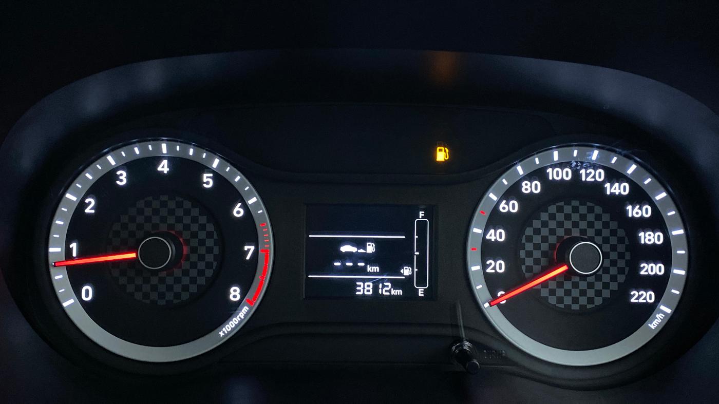 2022 Hyundai AURA S 1.2, Petrol, Manual, 3,812 km, Odometer Image