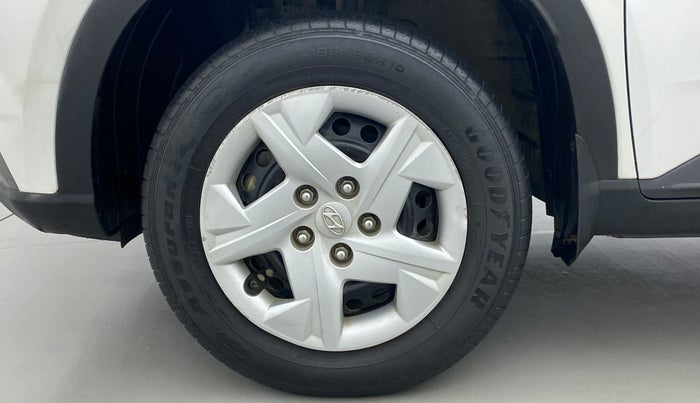2020 Hyundai VENUE S 1.2, Petrol, Manual, 35,809 km, Left Front Wheel