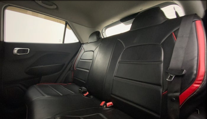 2020 Hyundai VENUE S 1.2, Petrol, Manual, 35,809 km, Right Side Rear Door Cabin