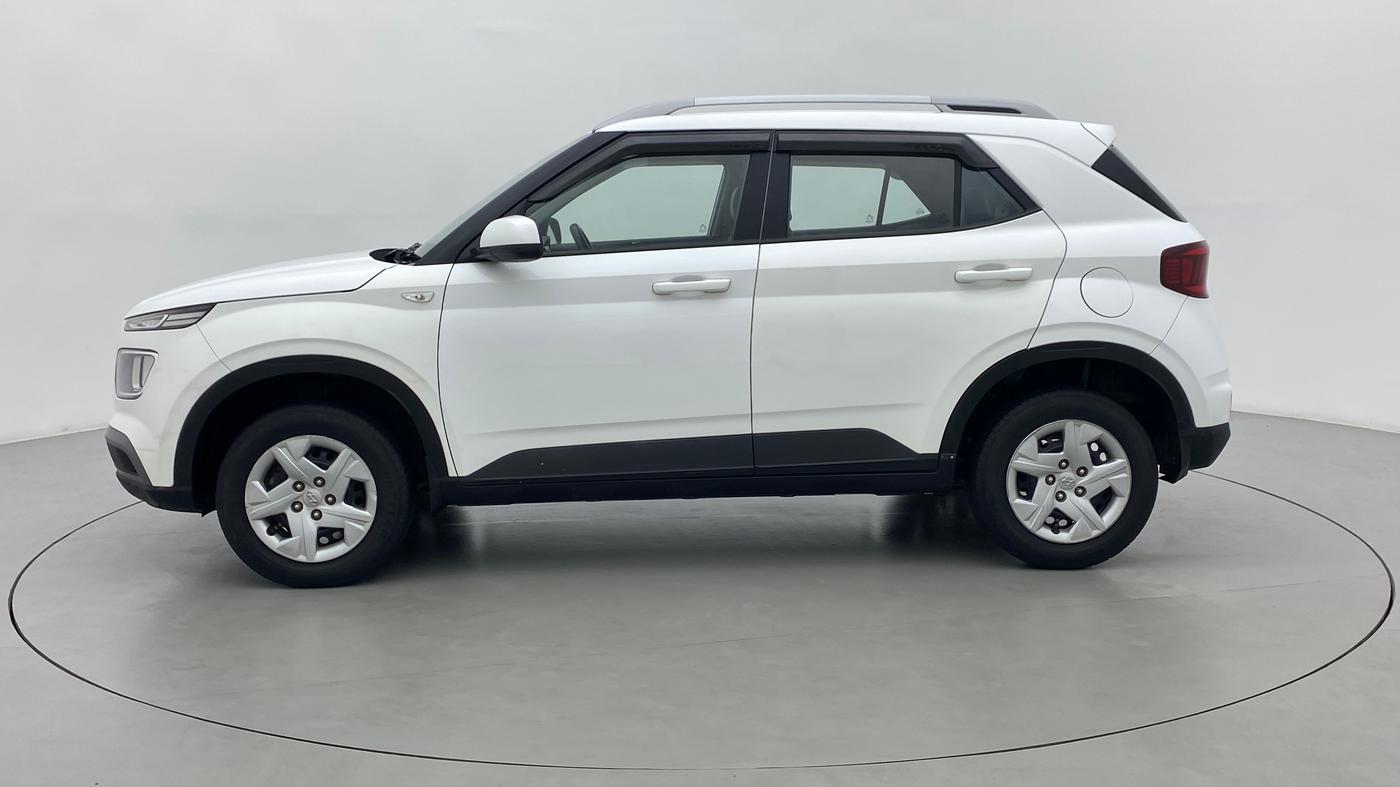 2020 Hyundai VENUE S 1.2, Petrol, Manual, 35,809 km, Left Side