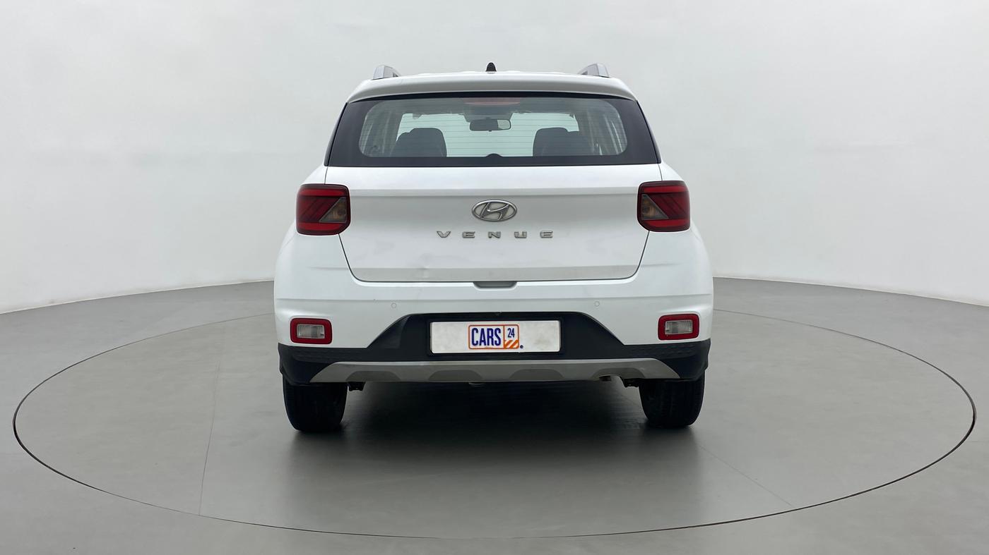2020 Hyundai VENUE S 1.2, Petrol, Manual, 35,809 km, Back/Rear