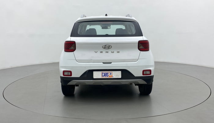 2020 Hyundai VENUE S 1.2, Petrol, Manual, 35,809 km, Back/Rear