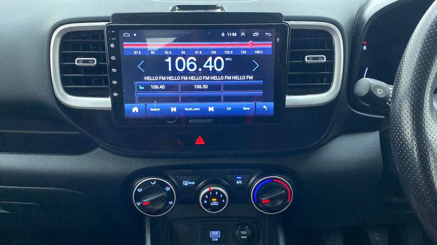 2020 Hyundai VENUE S 1.2, Petrol, Manual, 35,809 km, Air Conditioner