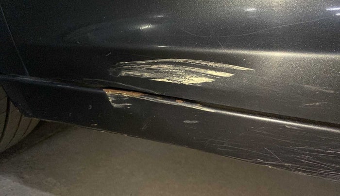 2020 Tata ALTROZ XT PETROL, Petrol, Manual, 16,180 km, Left running board - Minor scratches