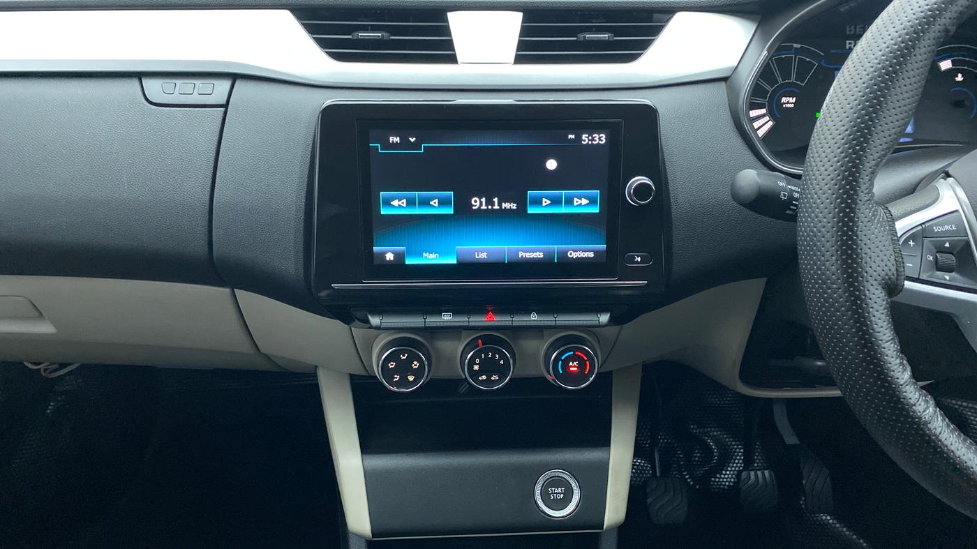 2022 Renault TRIBER 1.0 RXZ, Petrol, Manual, 8,336 km, Air Conditioner