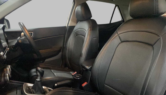 2019 Hyundai VENUE SX 1.0 (O) TURBO, Petrol, Manual, 39,639 km, Right Side Front Door Cabin