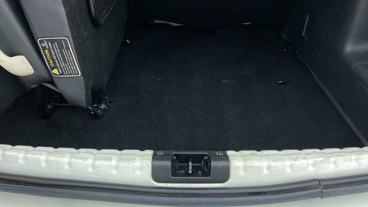 2013 Renault Duster RXZ Diesel 110 (O), Diesel, Manual, 69,201 km, Boot Inside
