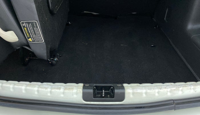 2013 Renault Duster RXZ Diesel 110 (O), Diesel, Manual, 69,201 km, Boot Inside
