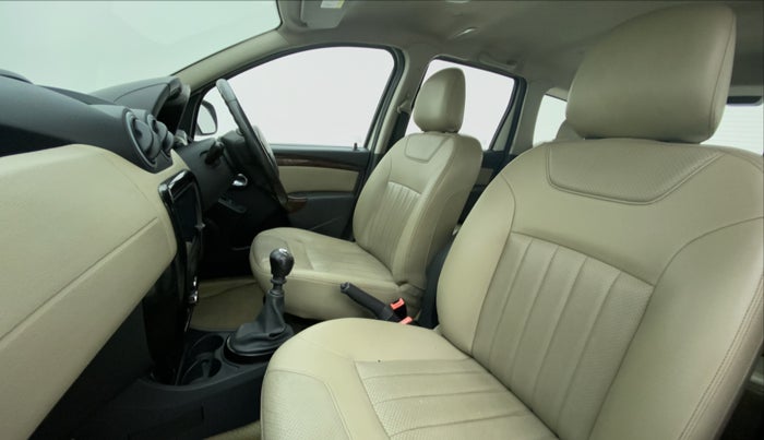 2013 Renault Duster RXZ Diesel 110 (O), Diesel, Manual, 69,201 km, Right Side Front Door Cabin
