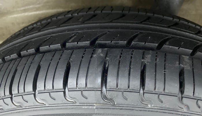 2019 Maruti New Wagon-R VXI 1.0 AMT, Petrol, Automatic, 39,845 km, Left Rear Tyre Tread