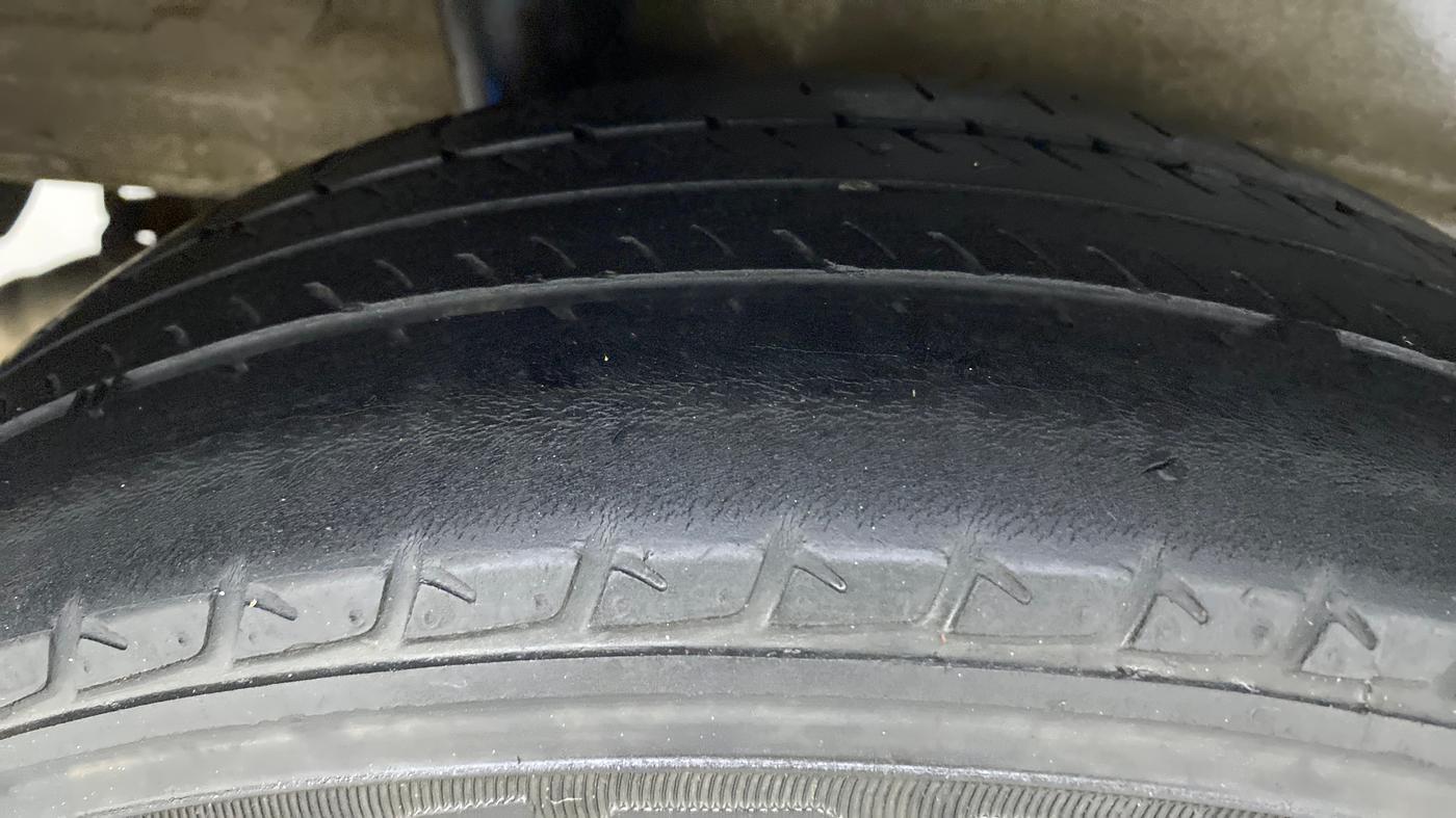 2019 Maruti New Wagon-R VXI 1.0 AMT, Petrol, Automatic, 39,845 km, Right Rear Tyre Tread