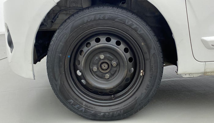 2019 Maruti New Wagon-R VXI 1.0 AMT, Petrol, Automatic, 39,845 km, Left Front Wheel