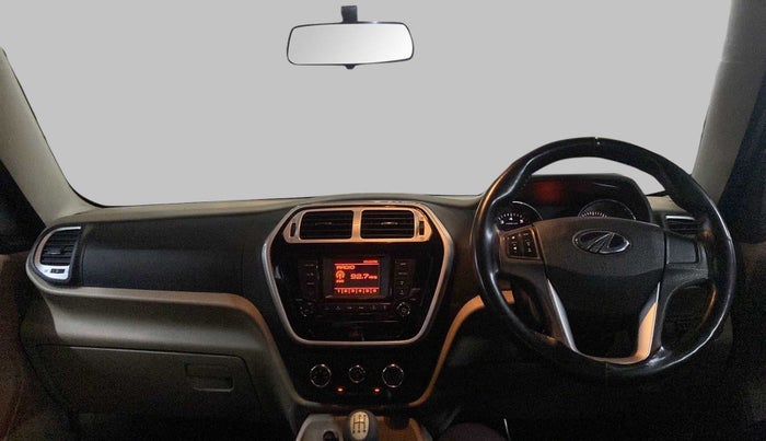 2016 Mahindra TUV300 T8, Diesel, Manual, 93,473 km, Dashboard