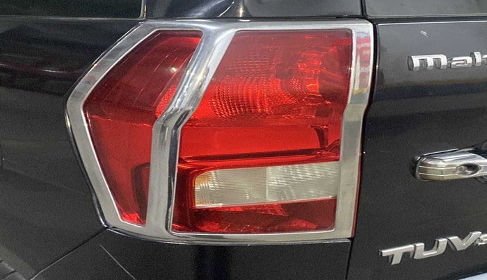 2016 Mahindra TUV300 T8, Diesel, Manual, 93,473 km, Left tail light - Chrome has minor damage