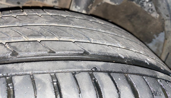 2020 Hyundai VENUE SX PLUS 1.0 TURBO DCT, Petrol, Automatic, 46,313 km, Left Front Tyre Tread