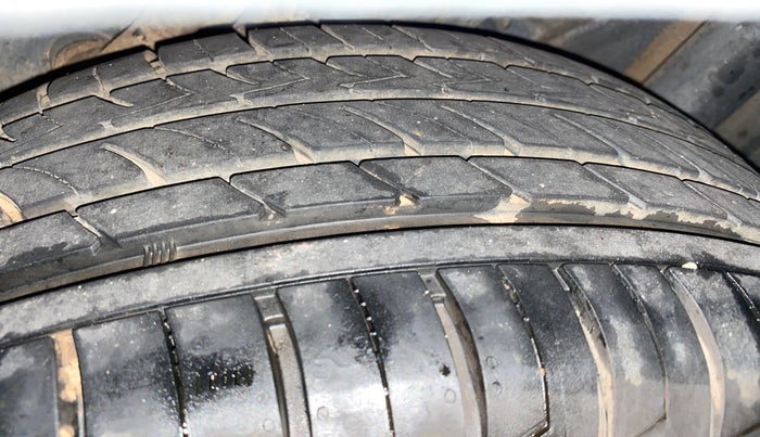 2020 Hyundai VENUE SX PLUS 1.0 TURBO DCT, Petrol, Automatic, 46,313 km, Left Rear Tyre Tread