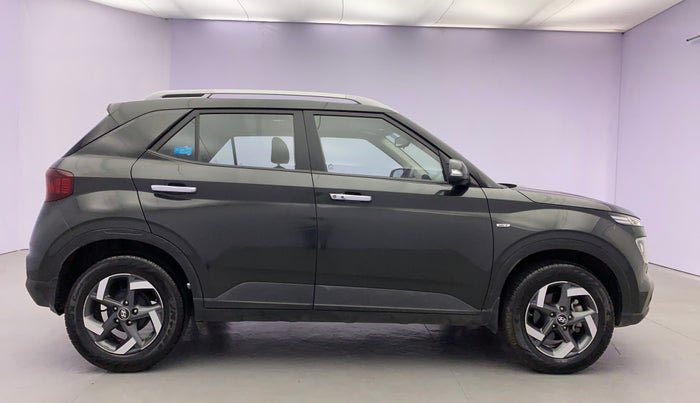 2020 Hyundai VENUE SX PLUS 1.0 TURBO DCT, Petrol, Automatic, 46,313 km, Right Side View