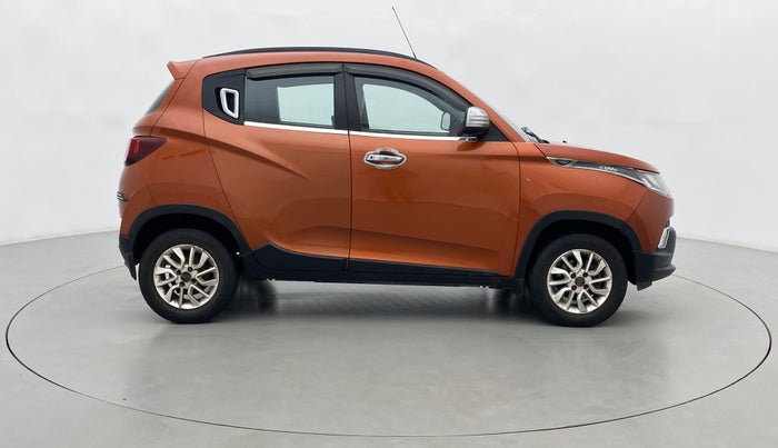 2016 Mahindra Kuv100 K8 D 6 STR, Diesel, Manual, 72,269 km, Right Side View
