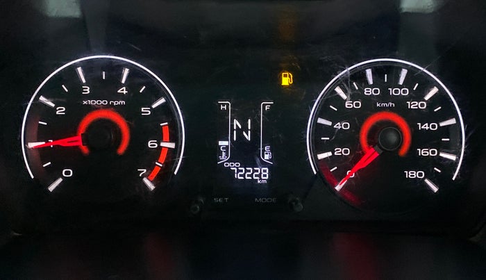 2016 Mahindra Kuv100 K8 D 6 STR, Diesel, Manual, 72,269 km, Odometer Image